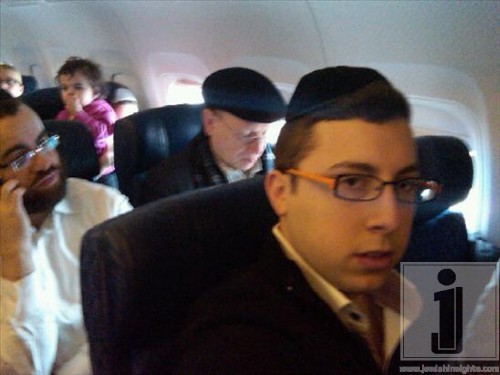 Shua Kessin On the plane with Katina and Lamm