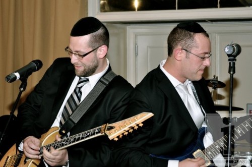 Double trouble! Aryeh Kunstler & Ari B