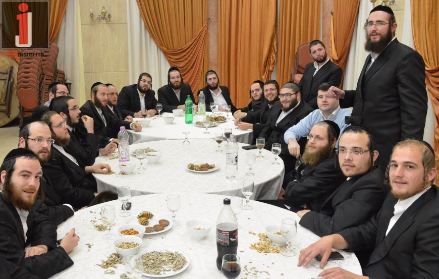 וגשל עם מלכות (2)