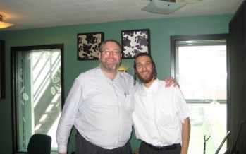 Nachum Segal Hosts Beri Weber for the Official Debut of ‘Be’Ezras Hashem Yisbarach’