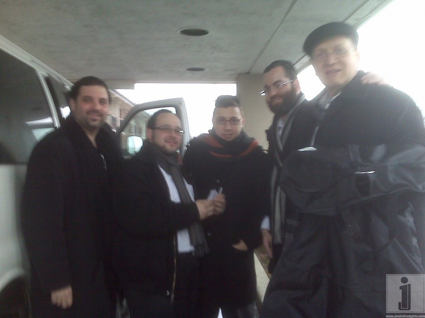 Shea Rubenstein, Ozer Babd, Shua Kessin, Yanky Katina & Yisroel Lamm, leaving to rehersal