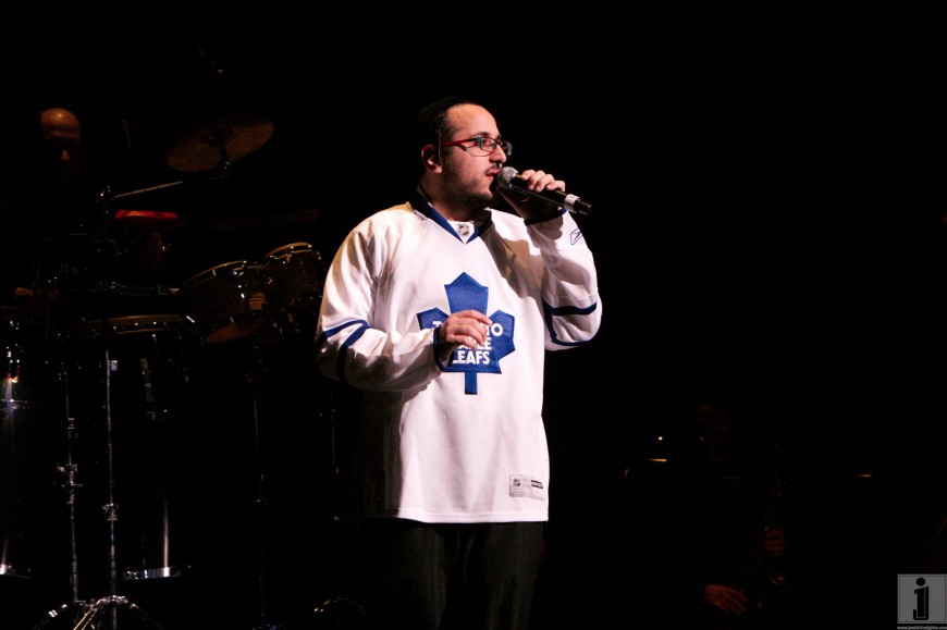 Lipa in a Toronto Maple Leafs Jersey