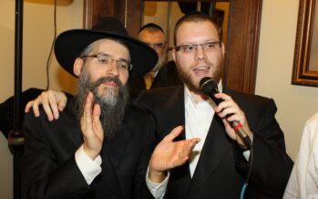 Yumi Lowy & Avraham Fried singing for “Kids Of Courage”
