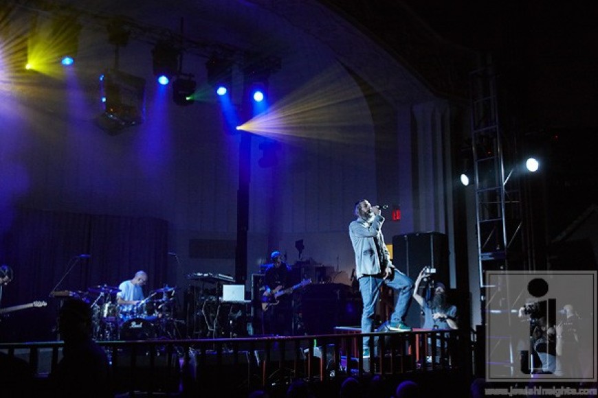 Matisyahu performing last night @ YU photo by: Stan Weiss