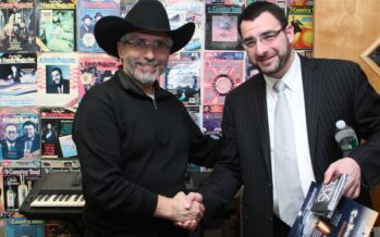Country Yossi & Yitzy Bald Photo by: Shimon Gifter