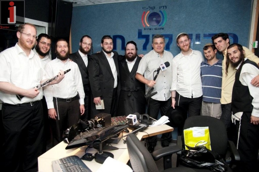 Maleva Malka in Radio Kol Chai with Yitzchak Meir and friends: Full Audio + Pictures & Video!
