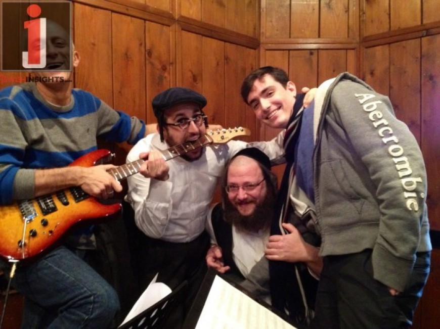 Lipa recording in Israel with Yoely Dickman, Avi Singolda & a friend