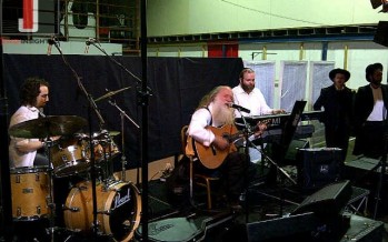 Lag Bomer Kumzits with Yitzchak Fuchs in London