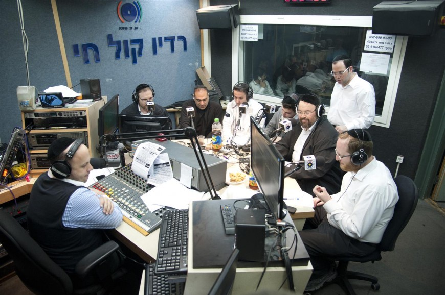 Pannel of Composers On “Motzai Shabbat Live” Part 3 Audio + Pictures