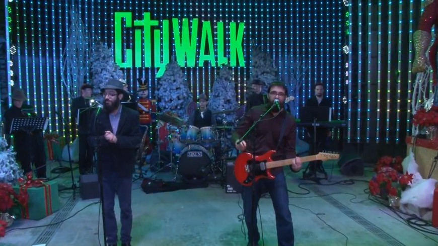 8th Day – Manhattan – Chanukah @ CityWALK 2012 [VIDEO]