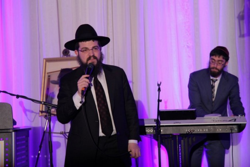 Benny Friedman Sings at Chabad Gala Dinner in Maryland