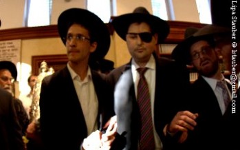 WORLD PREMIERE: MBD Sings Song With Choileh Oriya Stein “Afofuni”