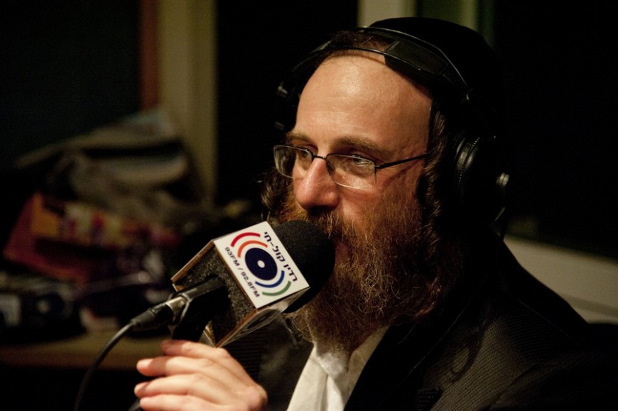 Isaac Honig Joins Menachem Toker on Motzai Shabbat Live