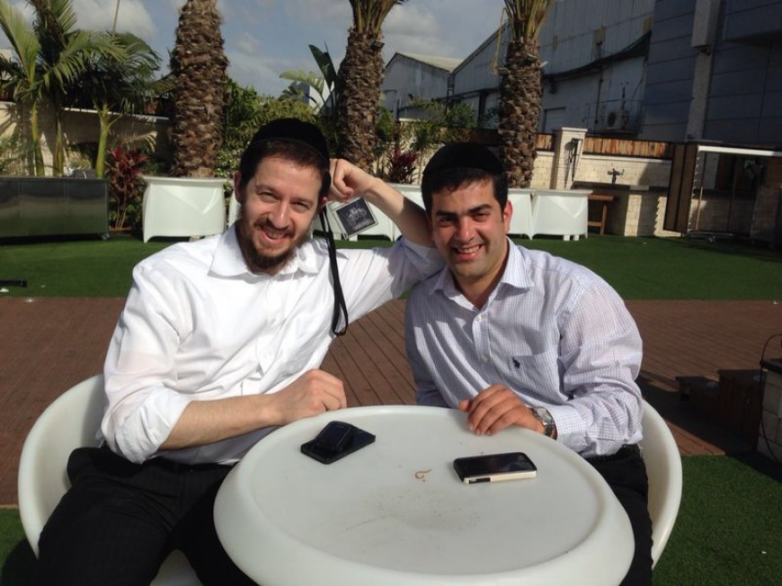 Eli Hertzlich & Shloime Gertner on the set of KUMTANTZ by HaMenagnim Orchestra