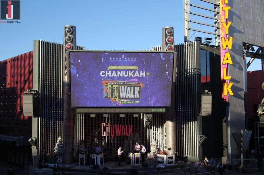 Thousands show solidarity at Universal Studios Hollywood for Chabad of the Valley’s Chanukah at CityWalk
