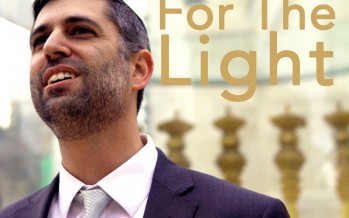 Ari Goldwag Releases Brand New Chanukah Song!