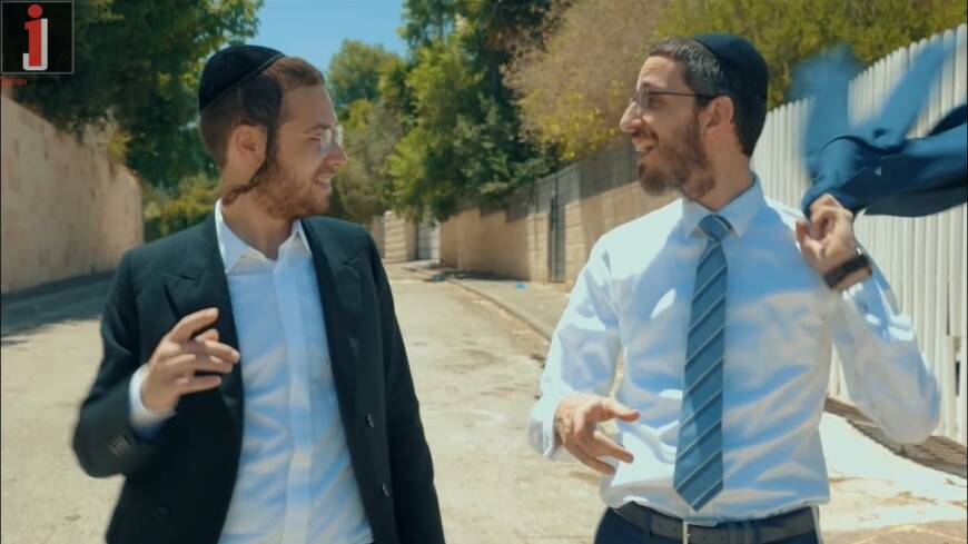 Simche Friedman & Ari Hill – Muchanim [Cover Video]